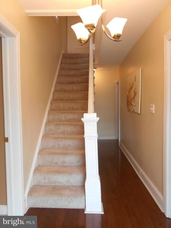 1747 South Glebe Road Arlington, VA 22204 - Photo 6 of 30 Interior (General)