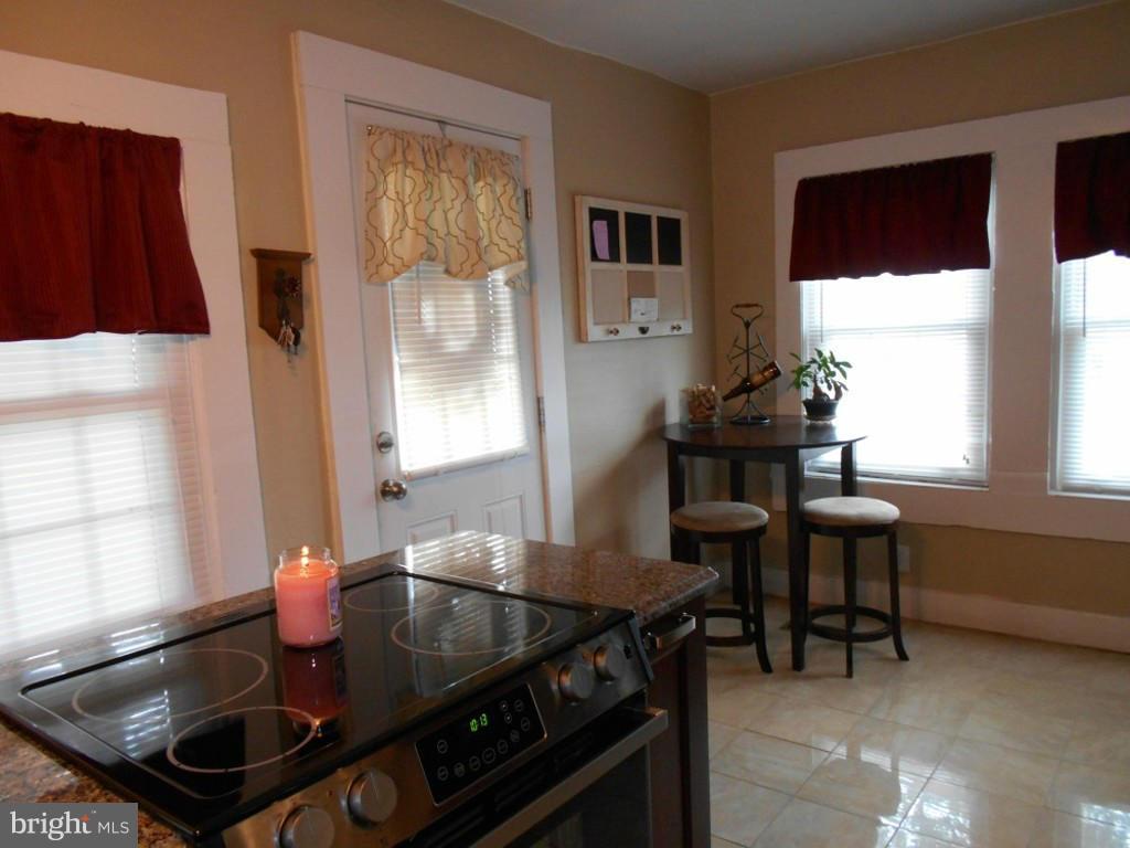 1747 South Glebe Road Arlington, VA 22204 - Photo 8 of 30 Interior (General)
