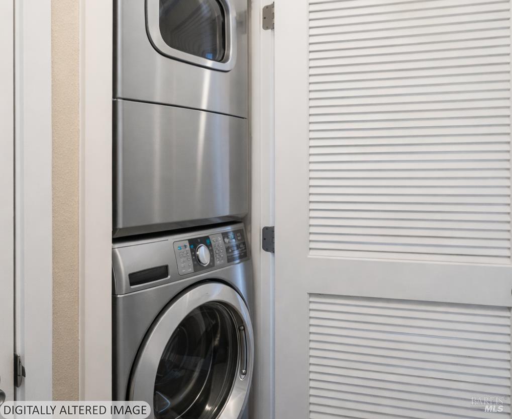 1354 Yulupa Avenue, Unit E Santa Rosa, CA 95405 - Photo 18 of 24 a utility room with dryer and washer
