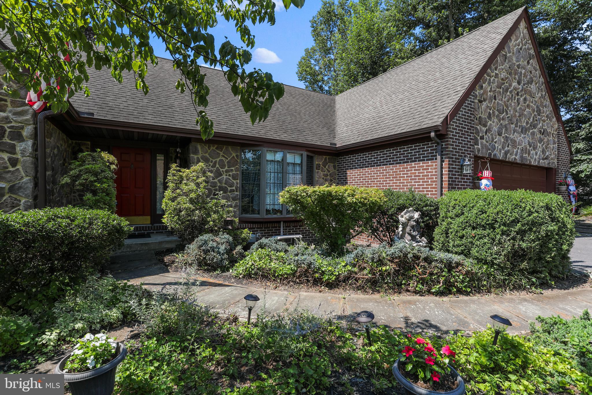 254 Hawick Road Inwood, WV 25428 - Photo 2 of 68 Gallery Image 2