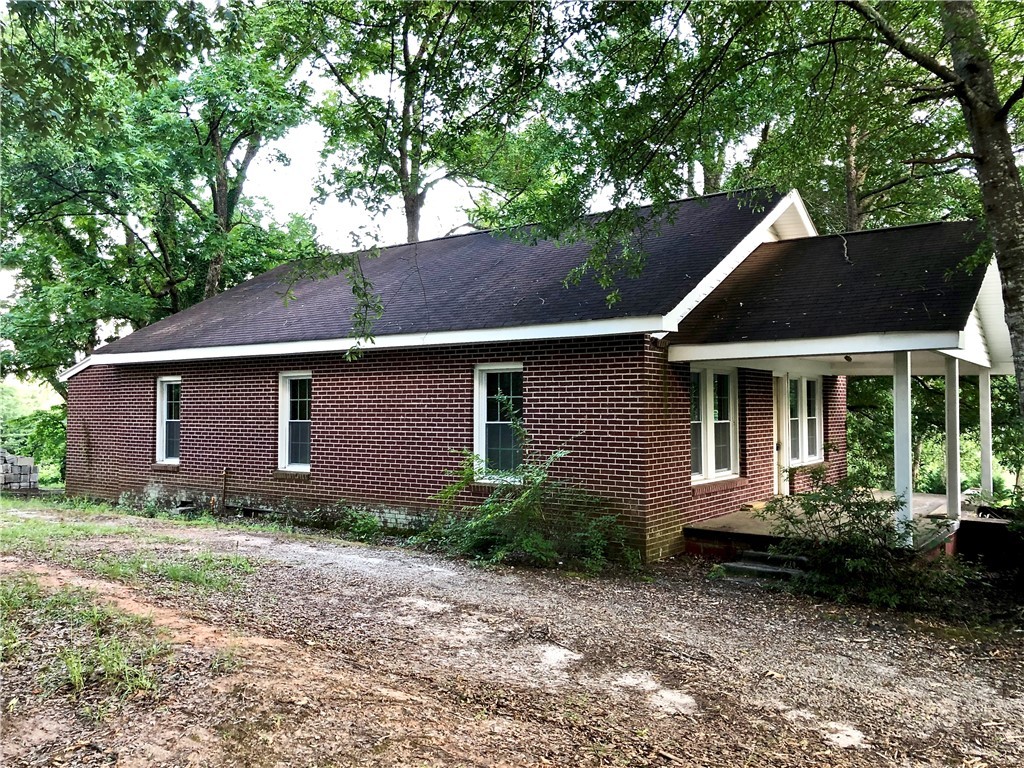200 Moore Avenue Walhalla, SC 29691 - Photo 1 of 16 Gallery Image 1