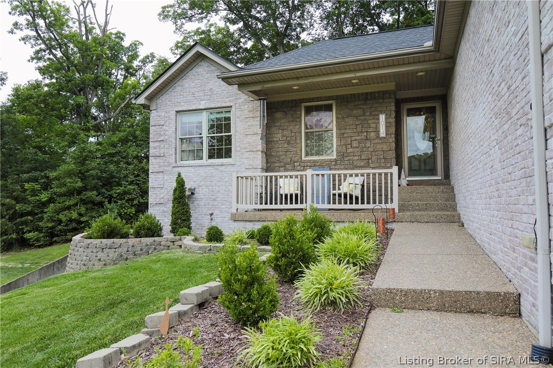 1014 Captain Frank Road New Albany, IN 47150 - Photo 3 of 58