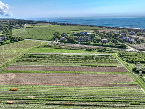 $3,995,000 | 151 Seascape Lane, Sagaponack, NY 11962