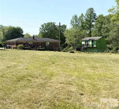 $284,999 | 3162 Morganton Boulevard Southwest, Lenoir, NC 28645