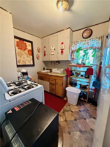 $114,900 | 376-378 Jefferson Avenue, Rochester, NY 14608