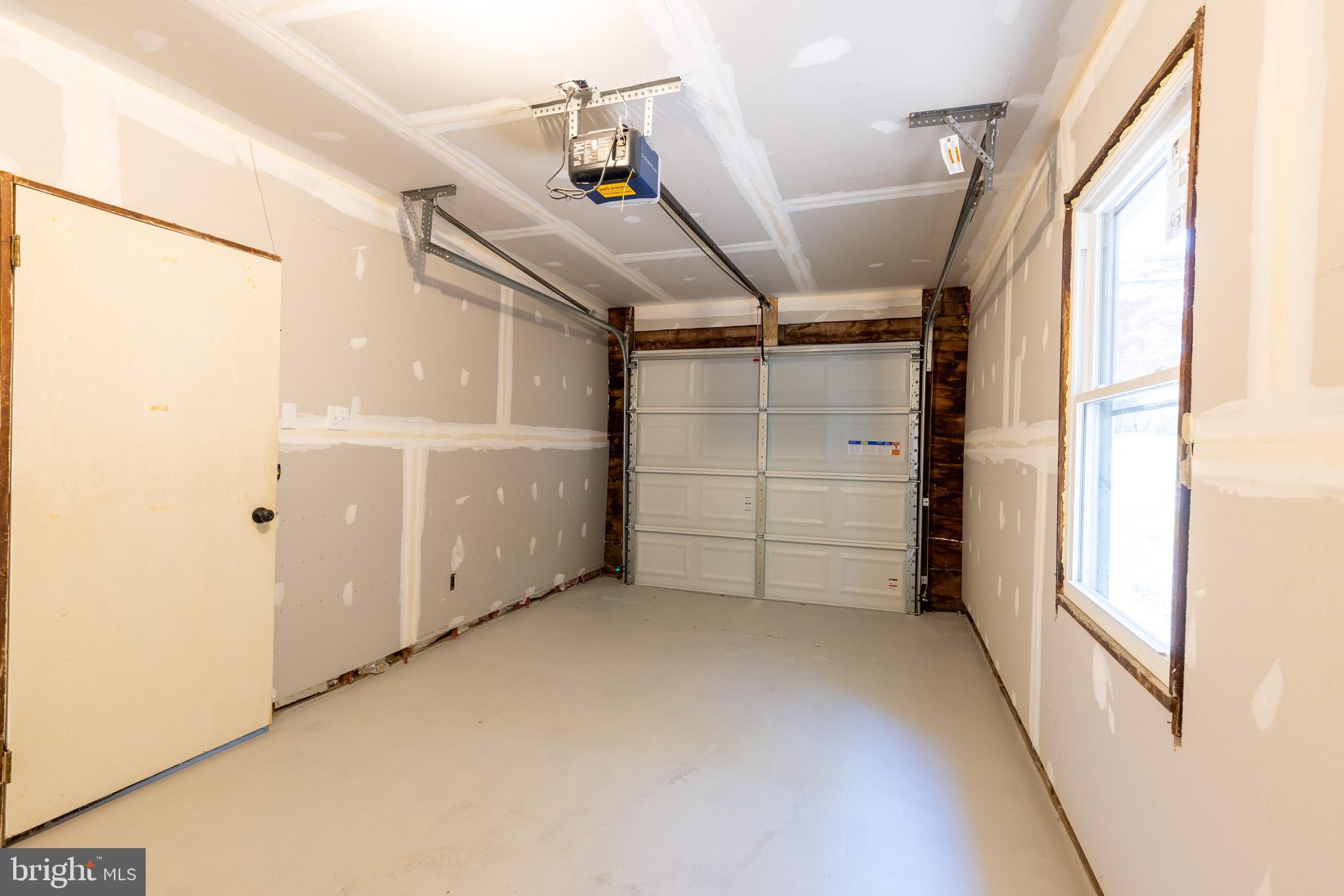 85 Homeland Road York, PA 17403 - Photo 21 of 26 a view of a garage