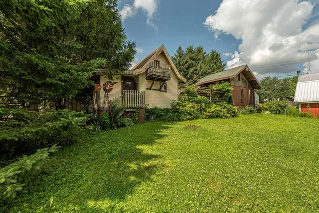 $175,000 | 303-a-b 303-a-b Main, Hollandale, WI 53544