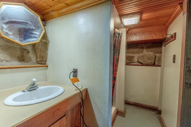 $175,000 | 303-a-b 303-a-b Main, Hollandale, WI 53544