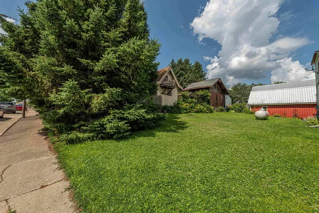 $175,000 | 303-a-b 303-a-b Main, Hollandale, WI 53544