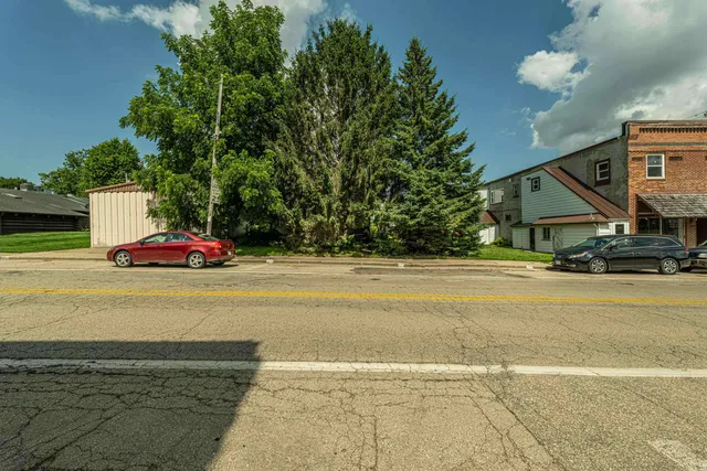 $175,000 | 303-a-b 303-a-b Main, Hollandale, WI 53544