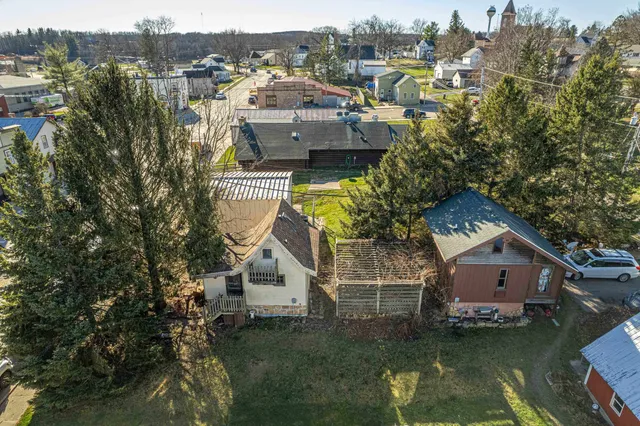 $175,000 | 303-a-b 303-a-b Main, Hollandale, WI 53544