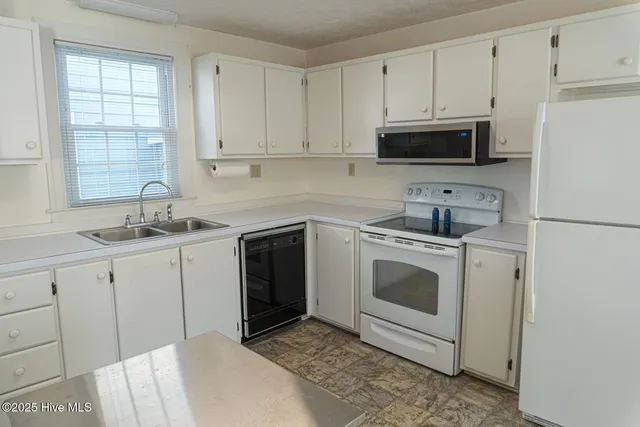 $719,900 | 77 Frye Landing, White Lake, NC 28337