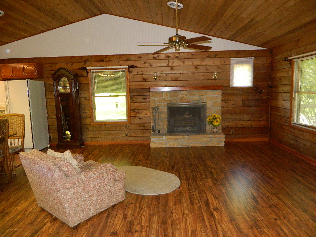 577 Simpson Road Trenton, GA 30752 - Photo 8 of 31 DSCN3531