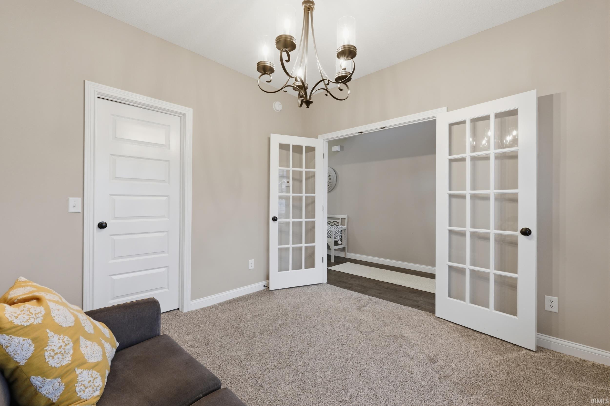 3243 Bristoe Lane Fort Wayne, IN 46814 - Photo 4 of 36