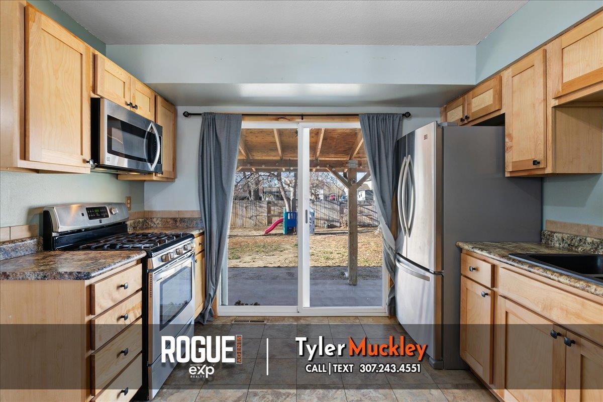 240 Indian Paintbrush Casper, WY 82604 - Photo 11 of 42