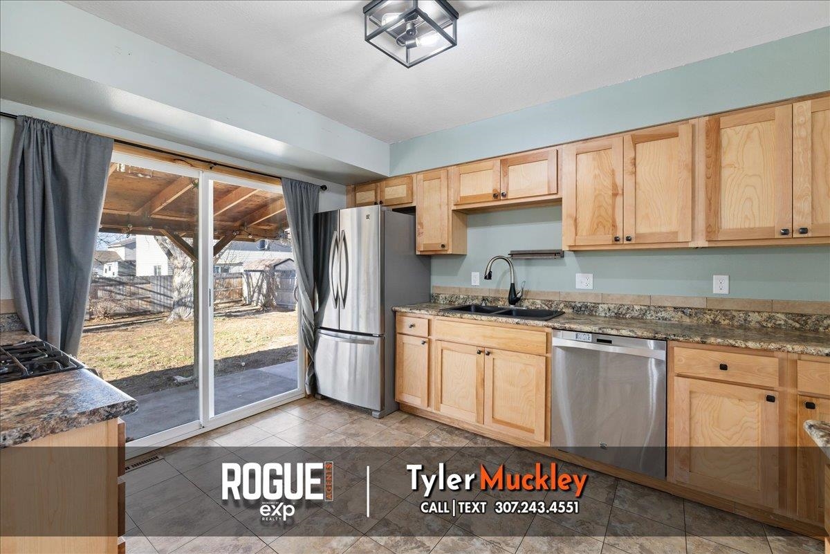 240 Indian Paintbrush Casper, WY 82604 - Photo 12 of 42