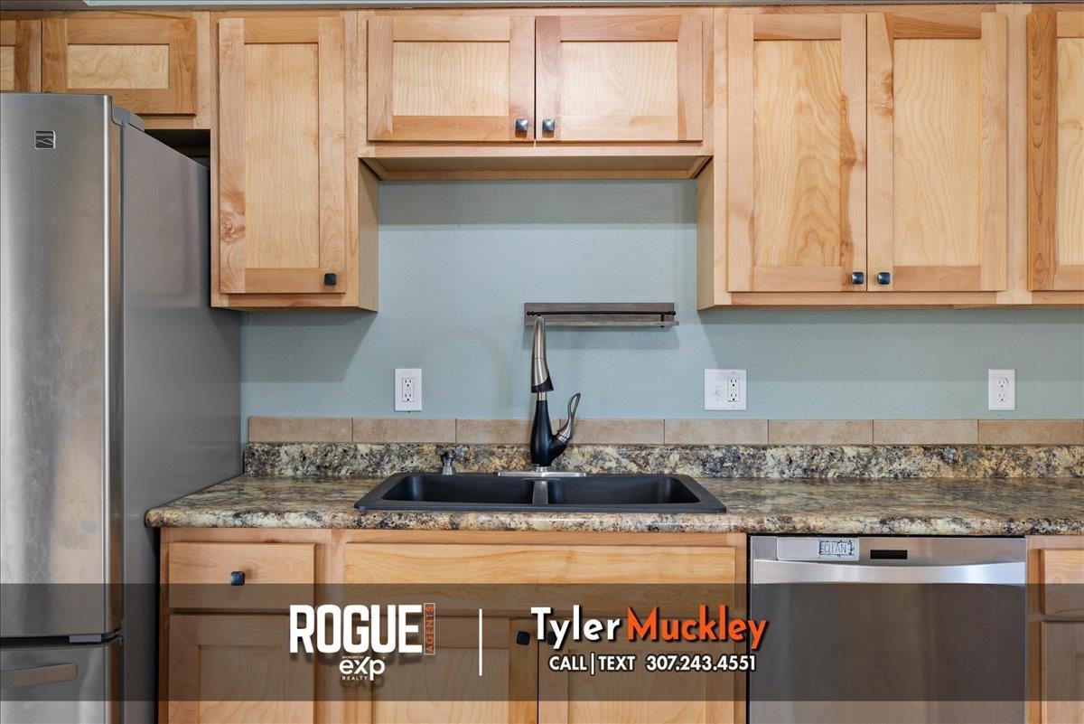 240 Indian Paintbrush Casper, WY 82604 - Photo 14 of 42