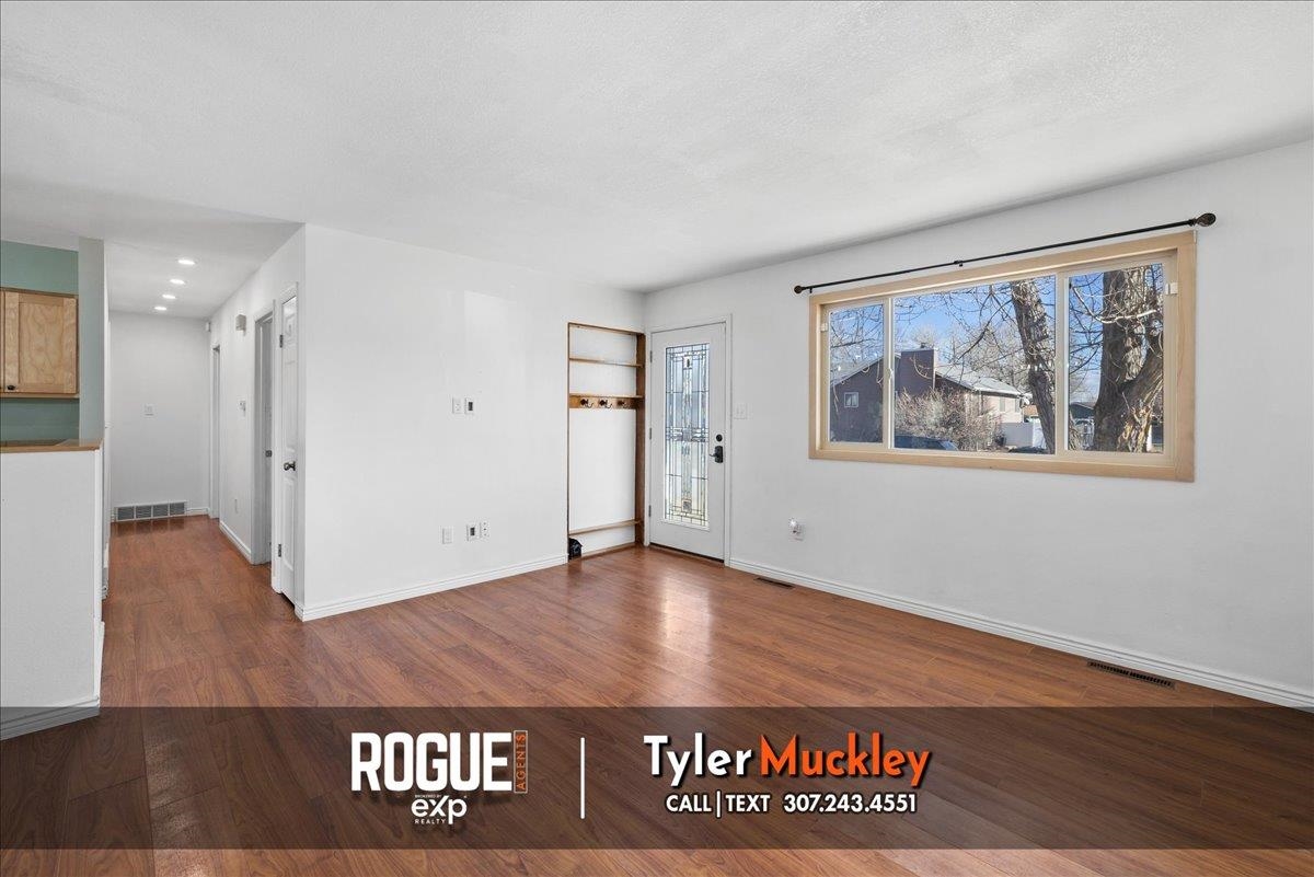 240 Indian Paintbrush Casper, WY 82604 - Photo 5 of 42