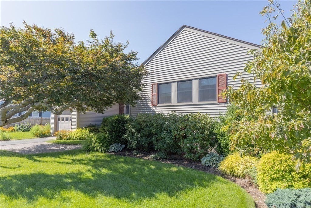 9 Countryside Lane Marblehead, MA 01945 - Photo 1 of 41 Gallery Image 1