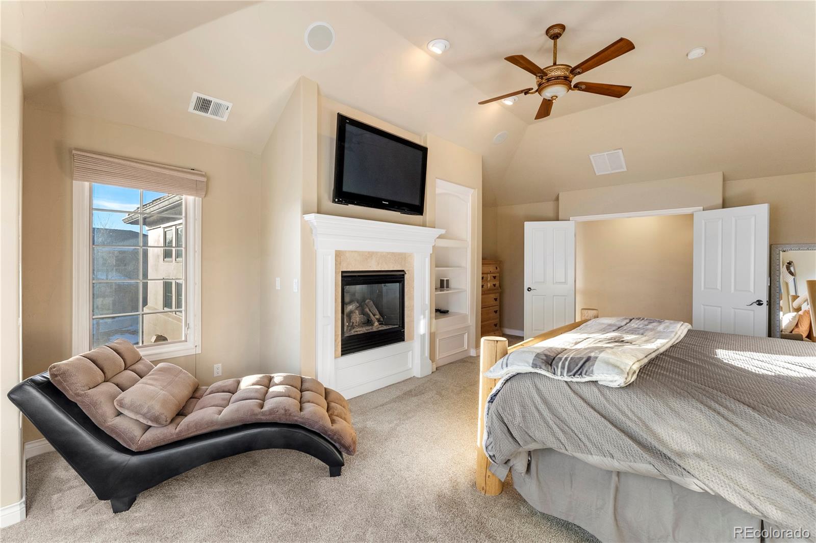 10237 Dowling Way Highlands Ranch, CO 80126 - Photo 15 of 31 Gallery Image 15