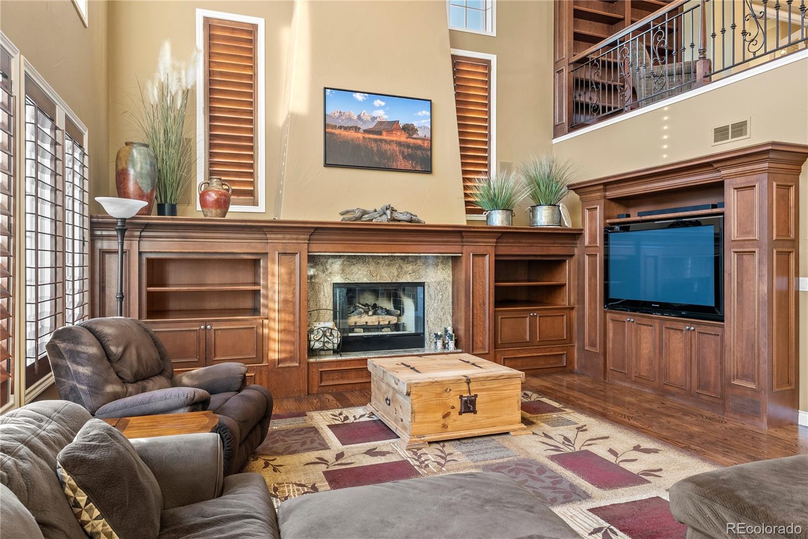 10237 Dowling Way Highlands Ranch, CO 80126 - Photo 9 of 31 Gallery Image 9
