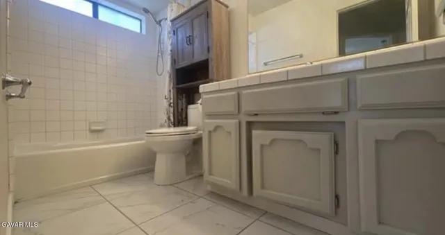 $2,400 | 21109 Windsong Street, California City, CA 93505