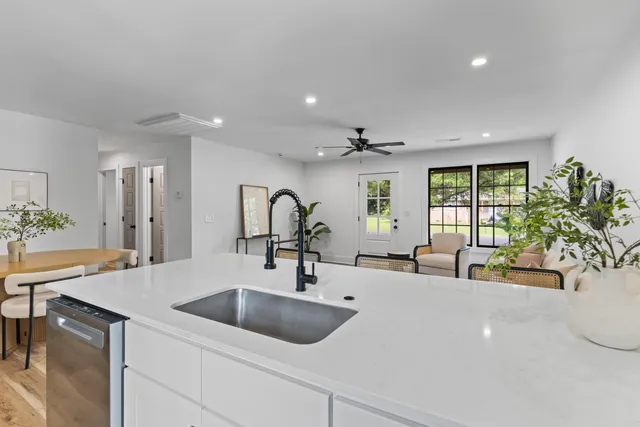 $610,000 | 1320 Bresee Street, Charleston, SC 29412