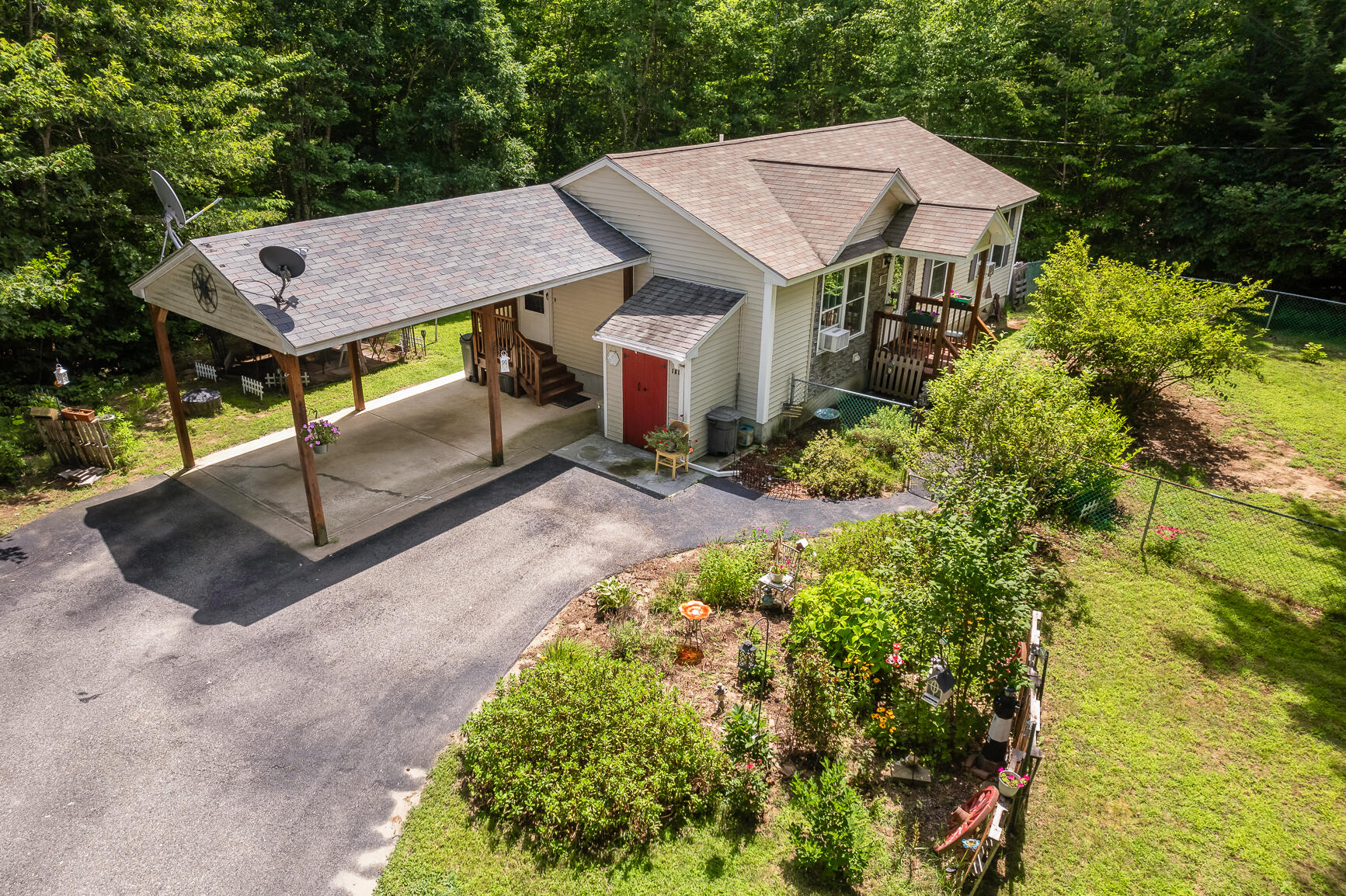 121 Railroad Avenue Springvale, ME 04083 - Photo 2 of 20 Aerial-4