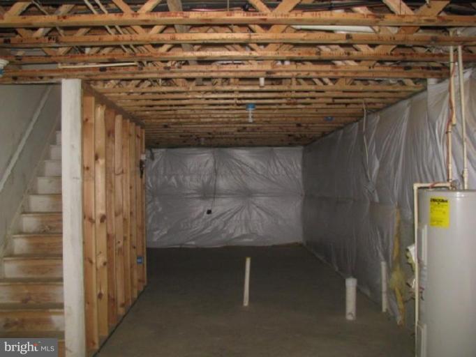 21 Drummer Hill Road Front Royal, VA 22630 - Photo 9 of 11 a view of entryway