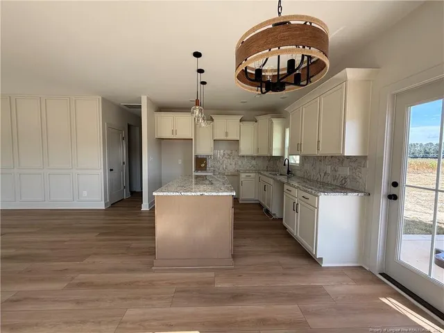 $314,900 | 7136 Chicken Foot Road, Hope Mills, NC 28348