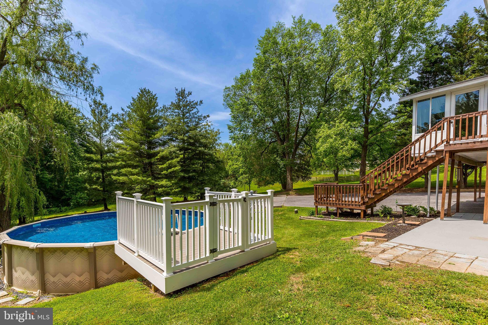 413 Hook Road Westminster, MD 21157 - Photo 4 of 43 Gallery Image 4