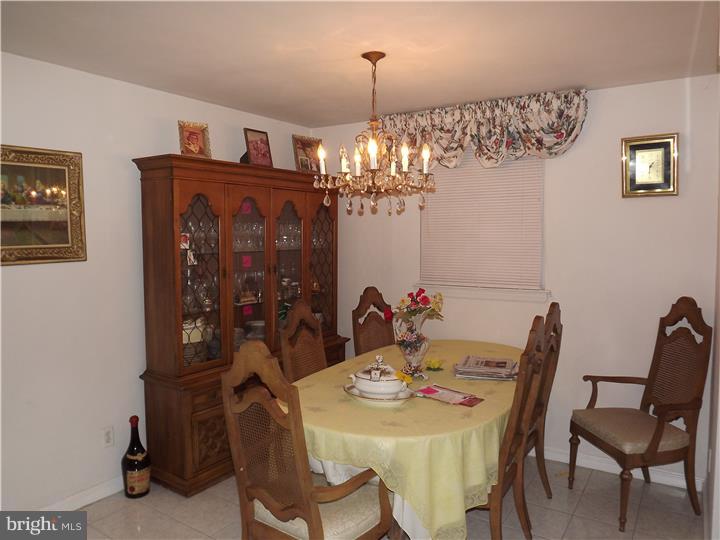 961 Rocklynn Road Springfield, PA 19064 - Photo 5 of 18 Dining Room