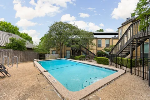 $230,000 | 1000 West 26th Street, Unit 208, Austin, TX 78705
