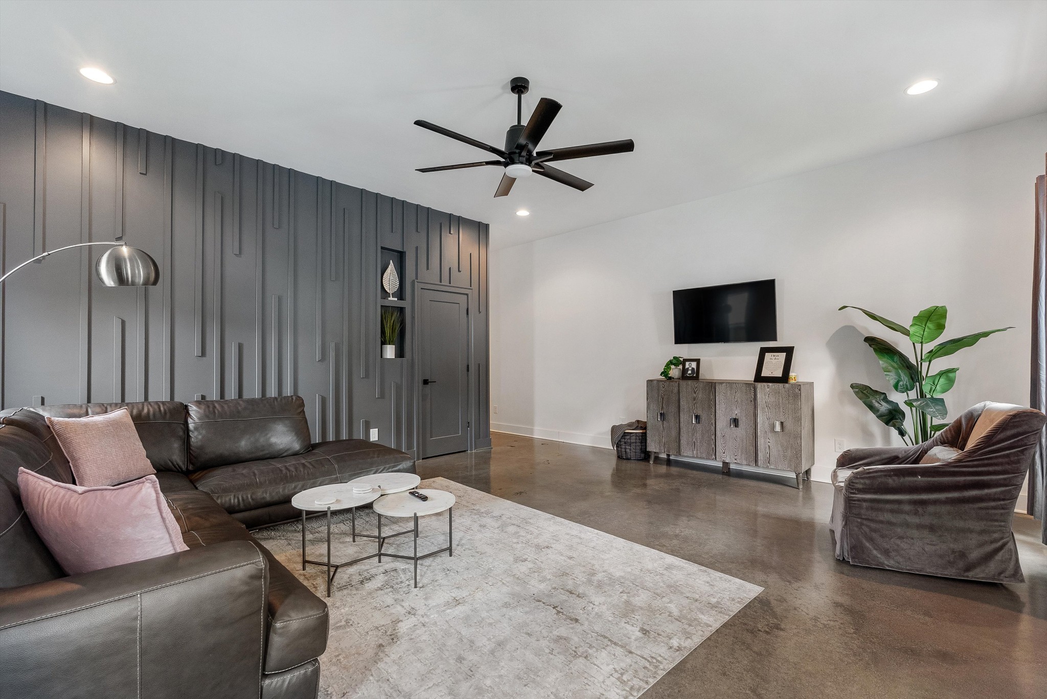 906 North Maple Street Murfreesboro, TN 37130 - Photo 19 of 39 a living room with furniture and a flat screen tv