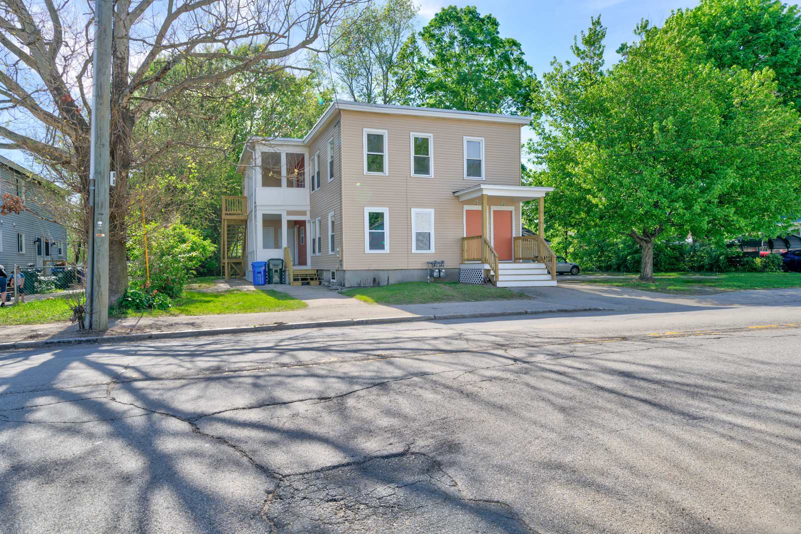 198-200 Calef Road Manchester, NH 03103 - Photo 1 of 40
