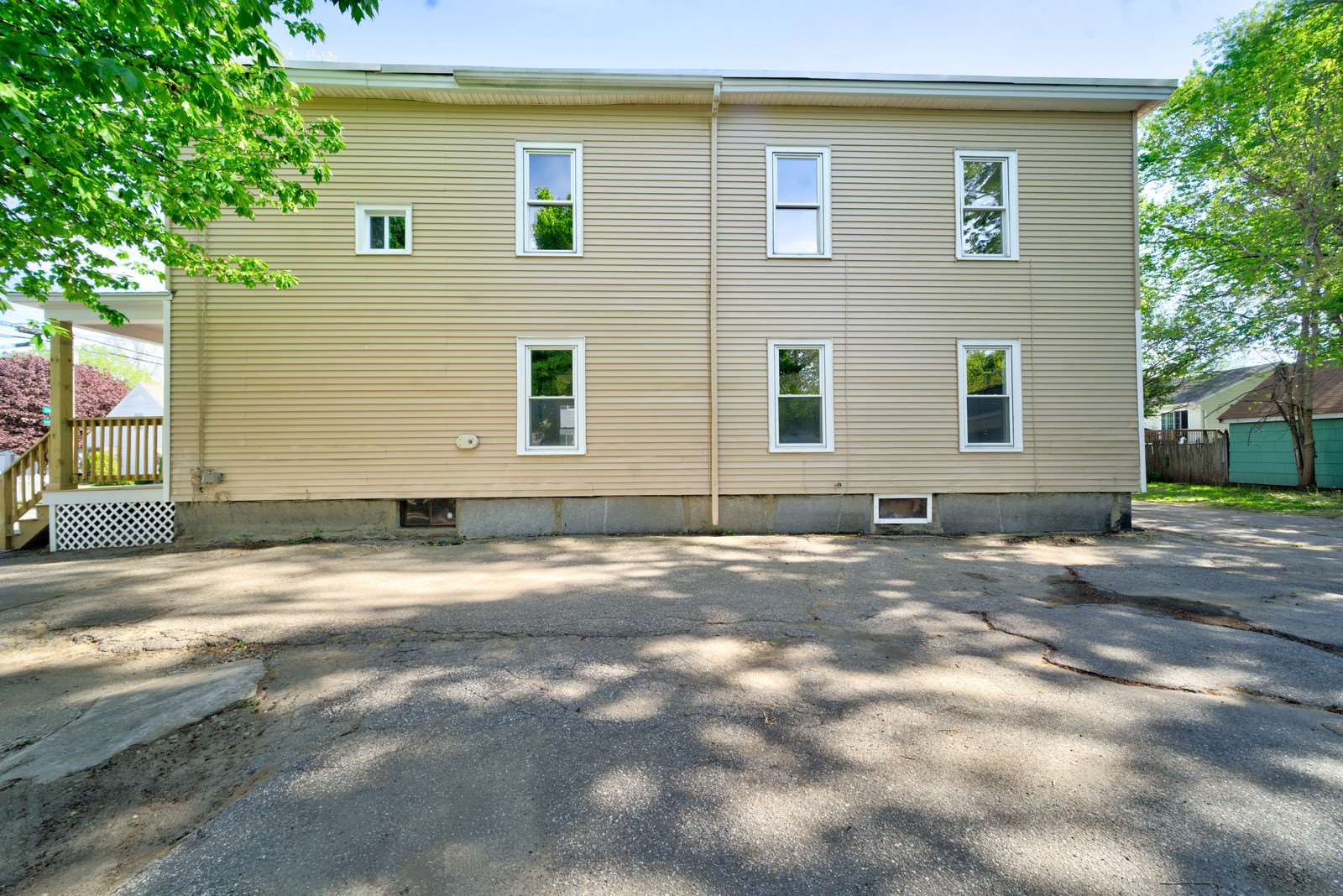 198-200 Calef Road Manchester, NH 03103 - Photo 2 of 40