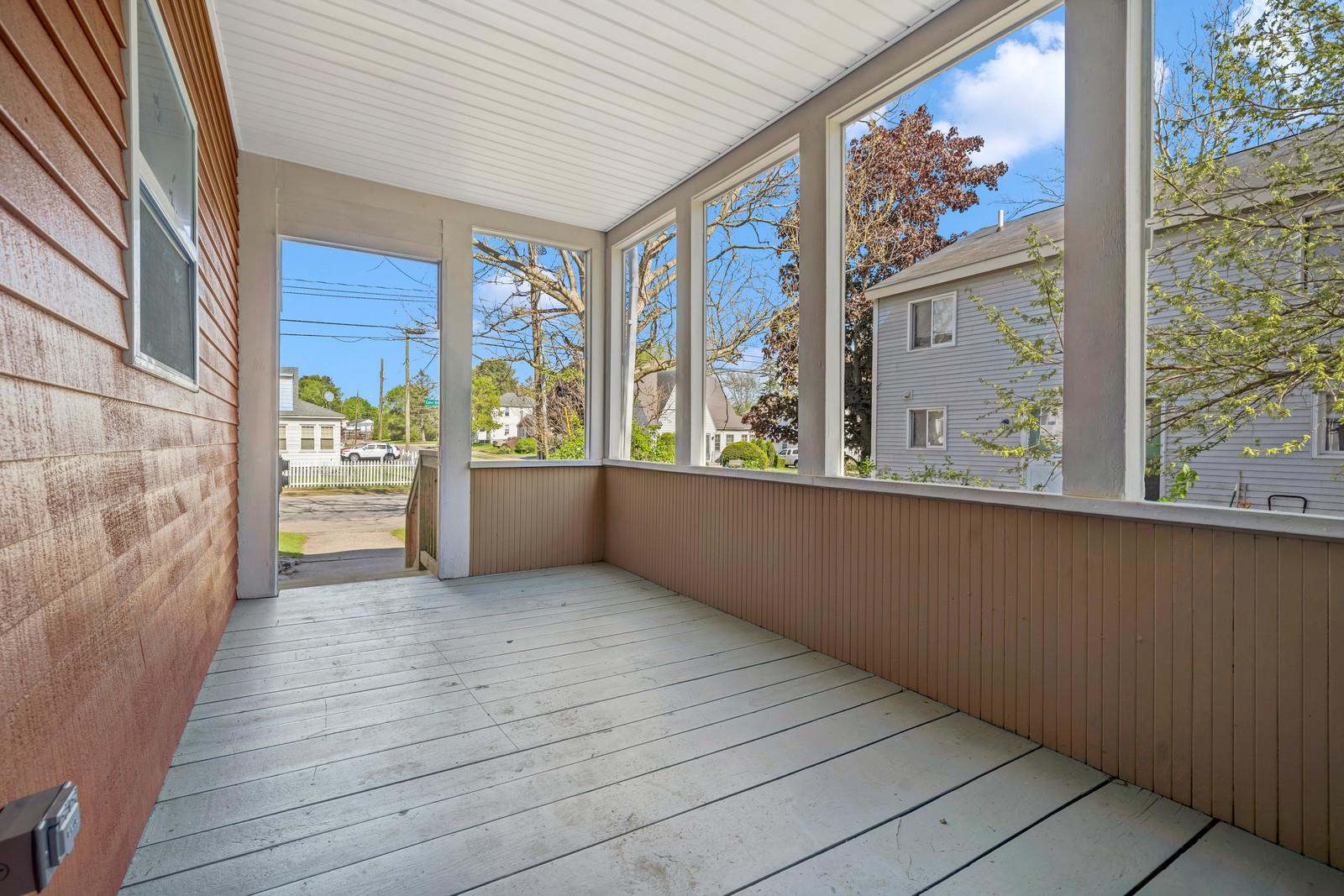 198-200 Calef Road Manchester, NH 03103 - Photo 18 of 40