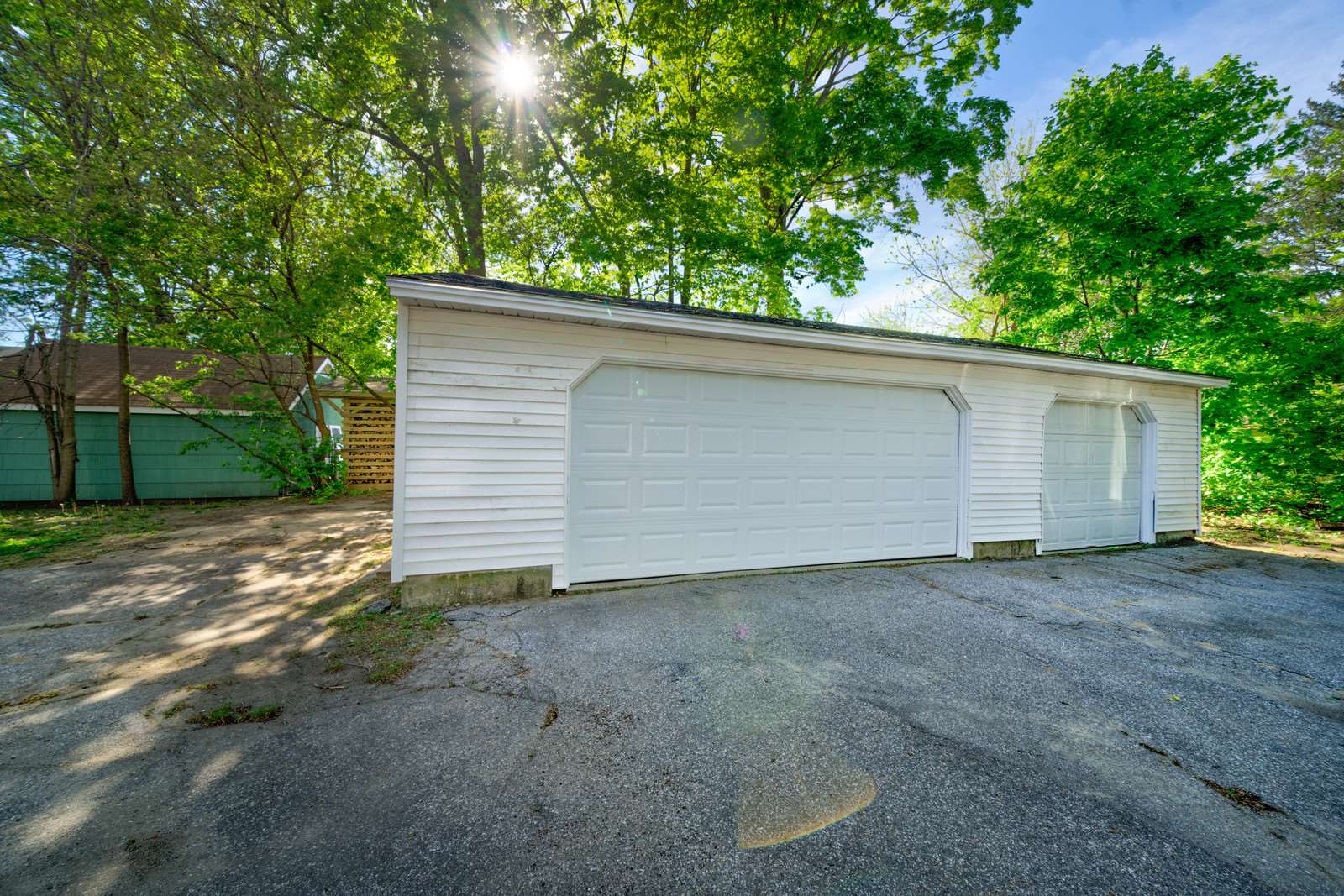 198-200 Calef Road Manchester, NH 03103 - Photo 4 of 40