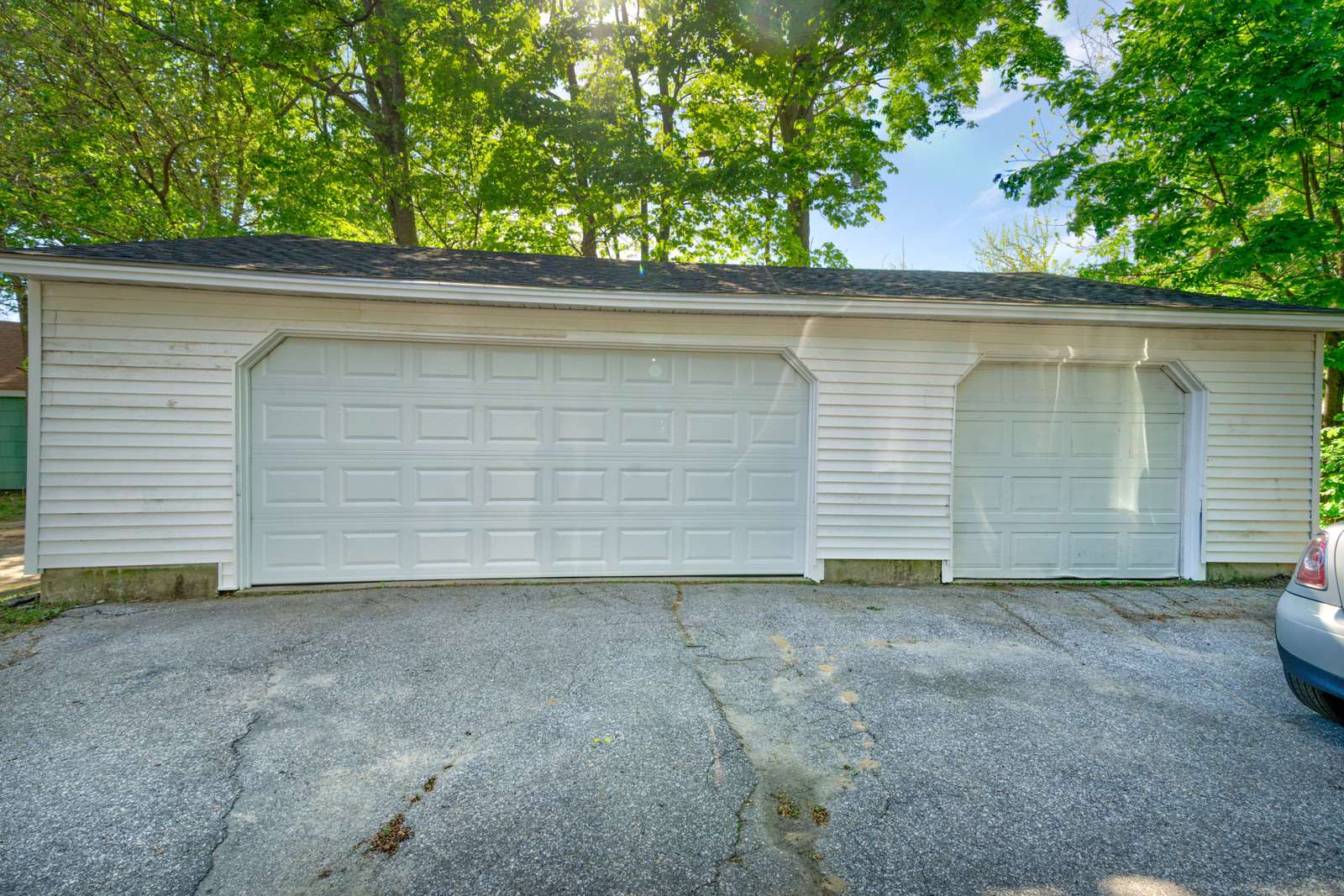 198-200 Calef Road Manchester, NH 03103 - Photo 5 of 40
