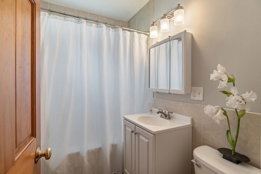 46 Semont Road, Unit 1 Boston, MA 02124 - Photo 14 of 16 Gallery Image 14