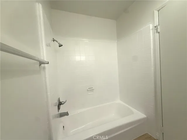 $569,999 | 1974 Glenoaks Avenue, Unit E, Anaheim, CA 92801