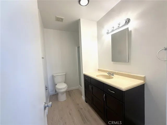 $569,999 | 1974 Glenoaks Avenue, Unit E, Anaheim, CA 92801