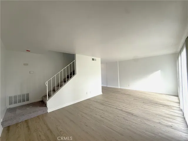 $569,999 | 1974 Glenoaks Avenue, Unit E, Anaheim, CA 92801