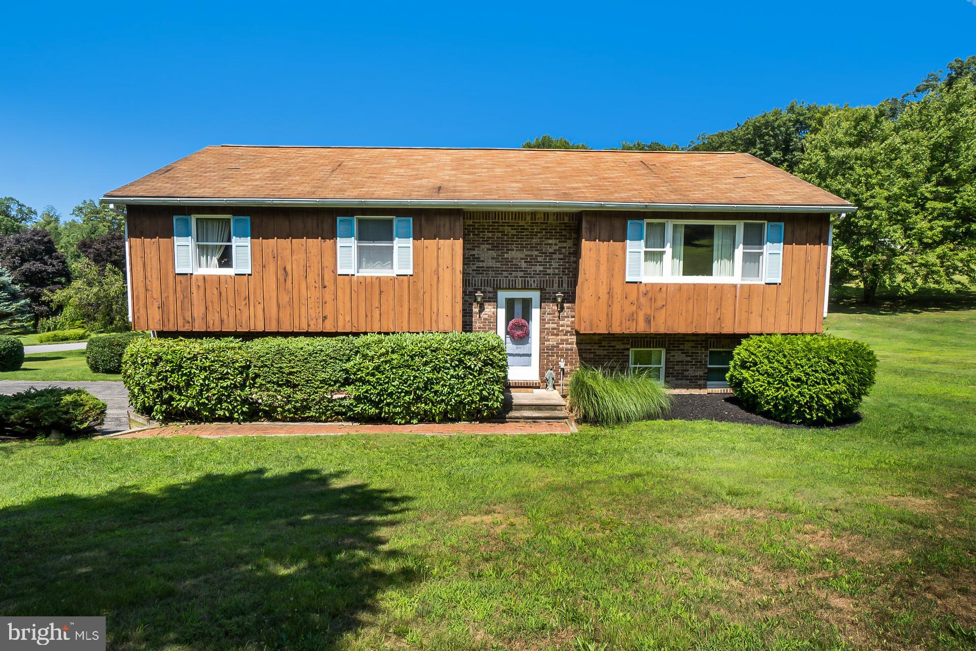 435 Evergreen Road Lehighton, PA 18235 - Photo 3 of 38 Gallery Image 3
