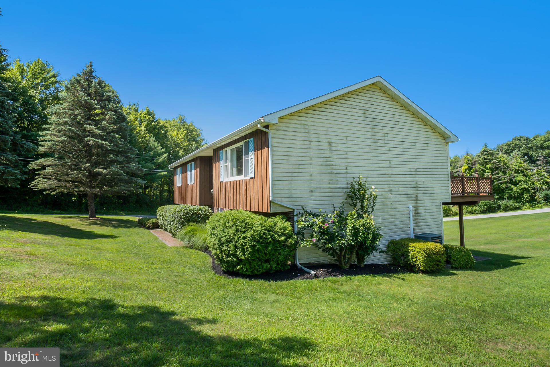 435 Evergreen Road Lehighton, PA 18235 - Photo 5 of 38 Gallery Image 5