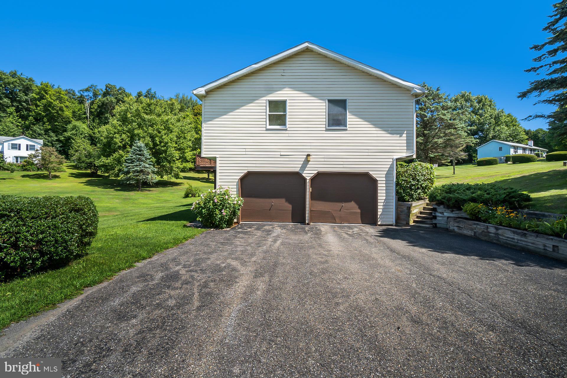 435 Evergreen Road Lehighton, PA 18235 - Photo 9 of 38 Gallery Image 9