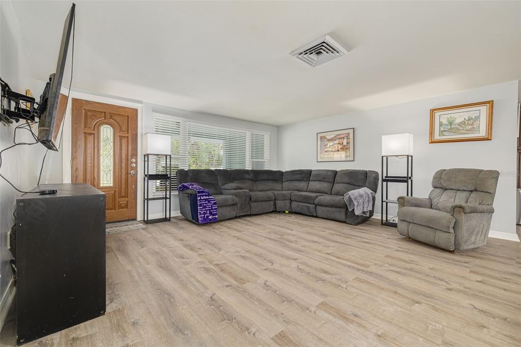 8510 Green Street Port Richey, FL 34668 - Photo 10 of 49 Gallery Image 10
