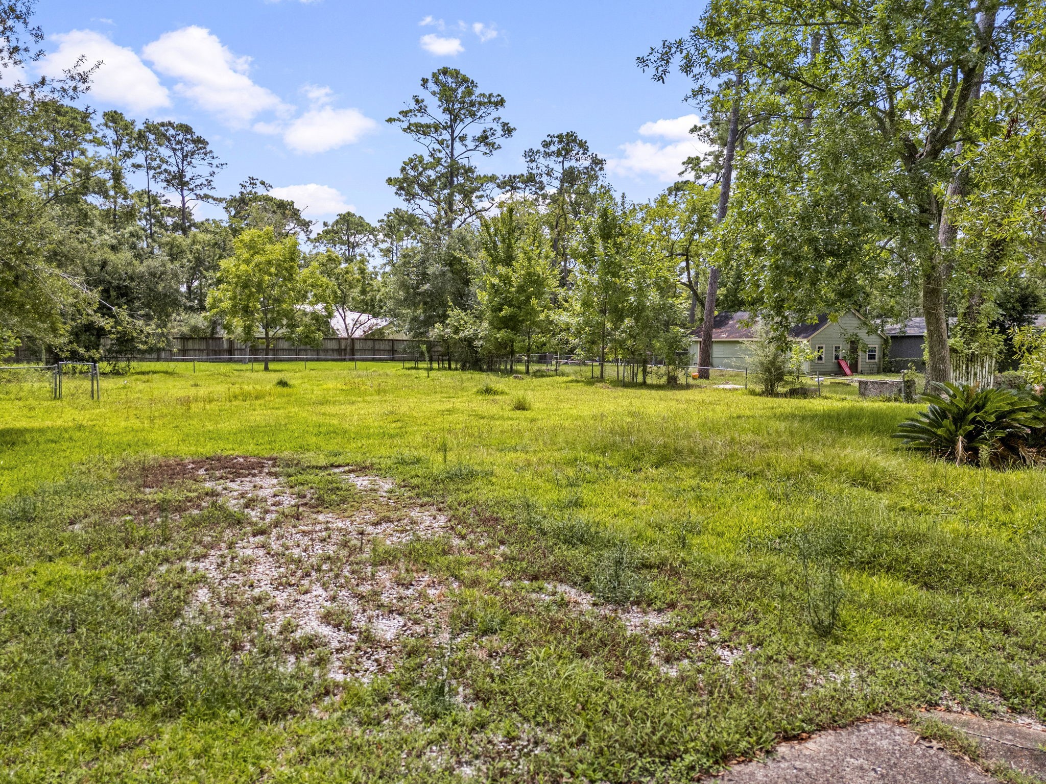 1518 Deats Road Dickinson, TX 77539 - Photo 6 of 17