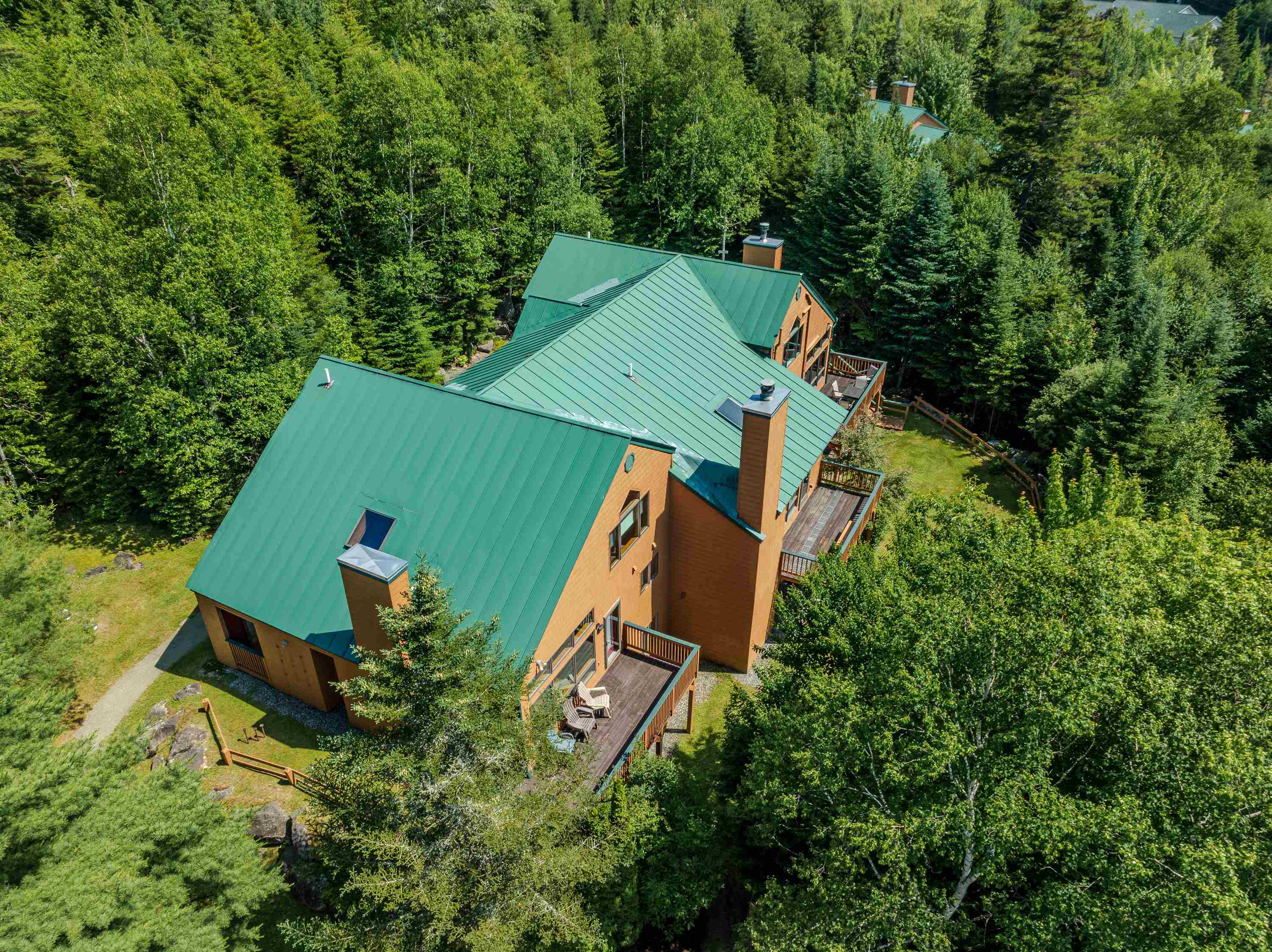 72 Appleby Close, Unit 42 Carroll, NH 03595 - Photo 3 of 33