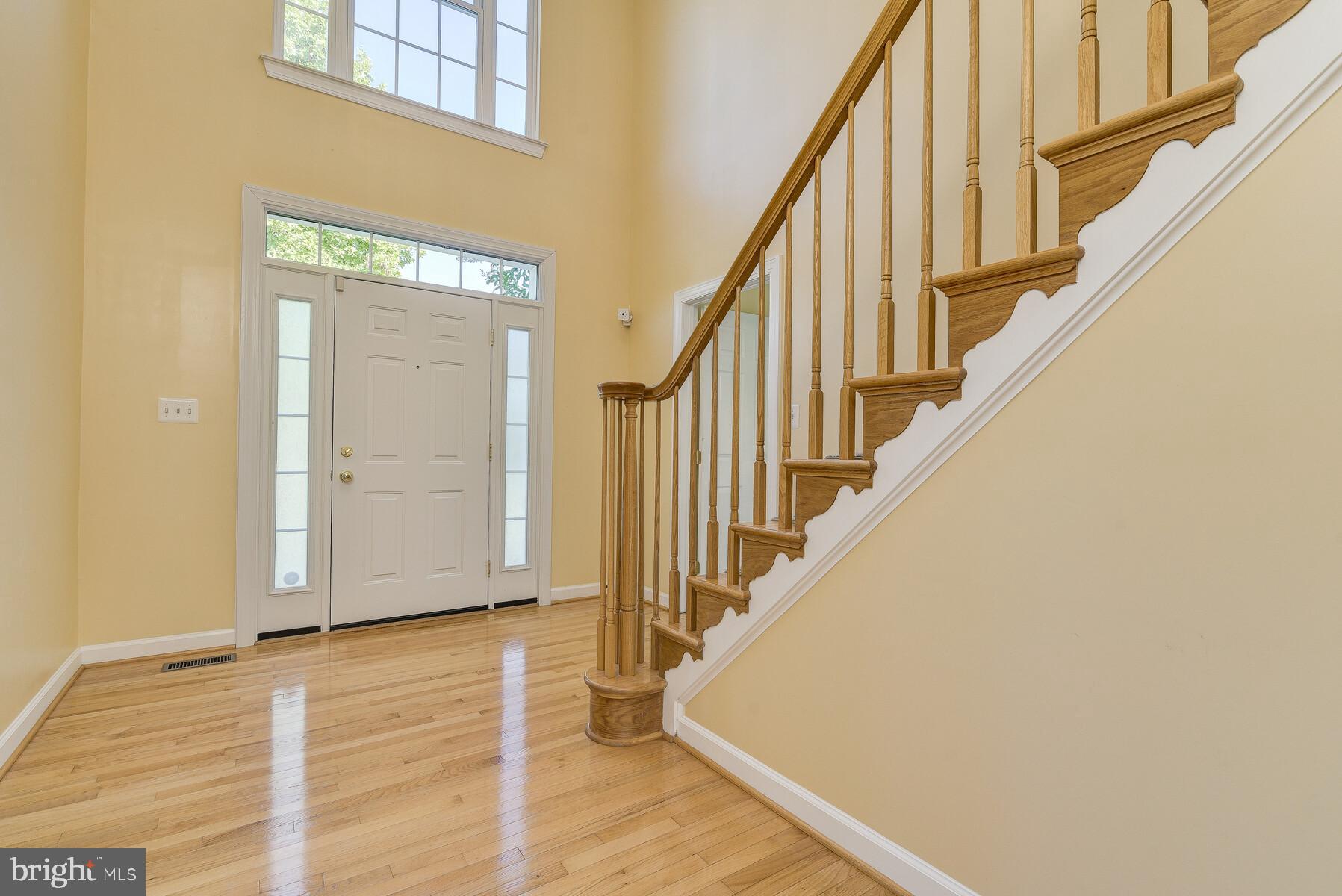 14405 Friendlywood Road Silver Spring, MD 20905 - Photo 3 of 79 Gallery Image 3